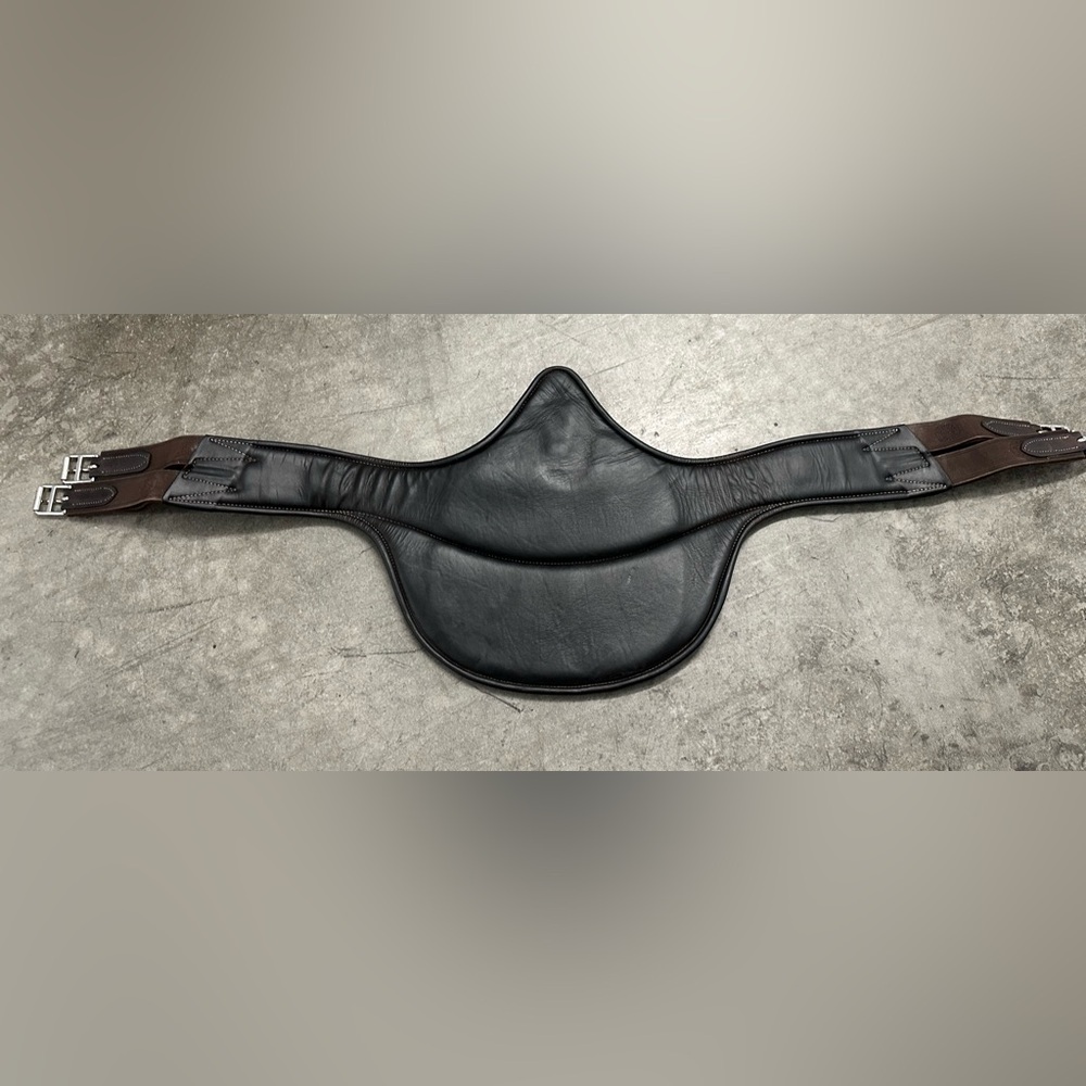 Butet Equestrian Belly Guard Girth, Padded Leather, Size 48, GUC! - Picture 2 of 5